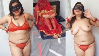 Image of Sensual Bhabhi Strips Saree in Latest Video-Linkwallah.com